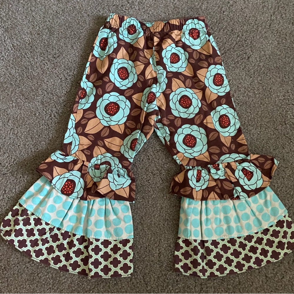 Floral Patterned Ruffle Pants